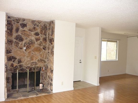 2nd image of 5489 Sean Cir APT 131