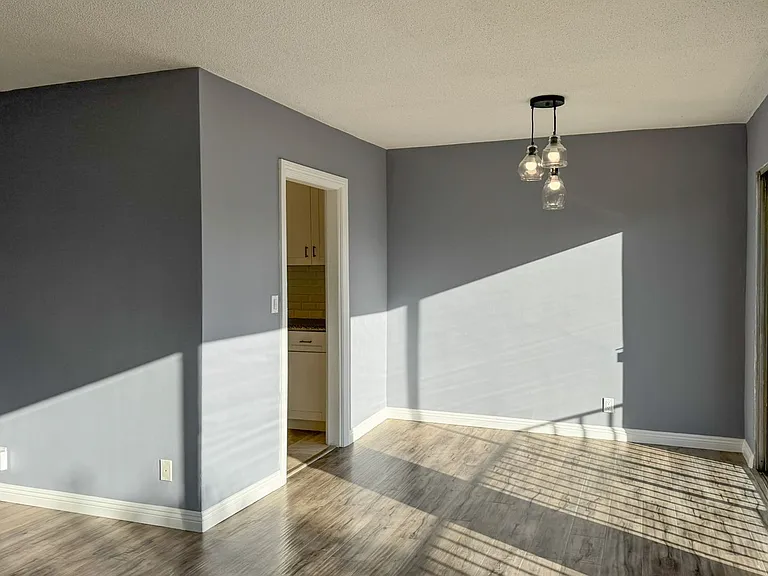 1138 Euclid St #1 — Photo 4