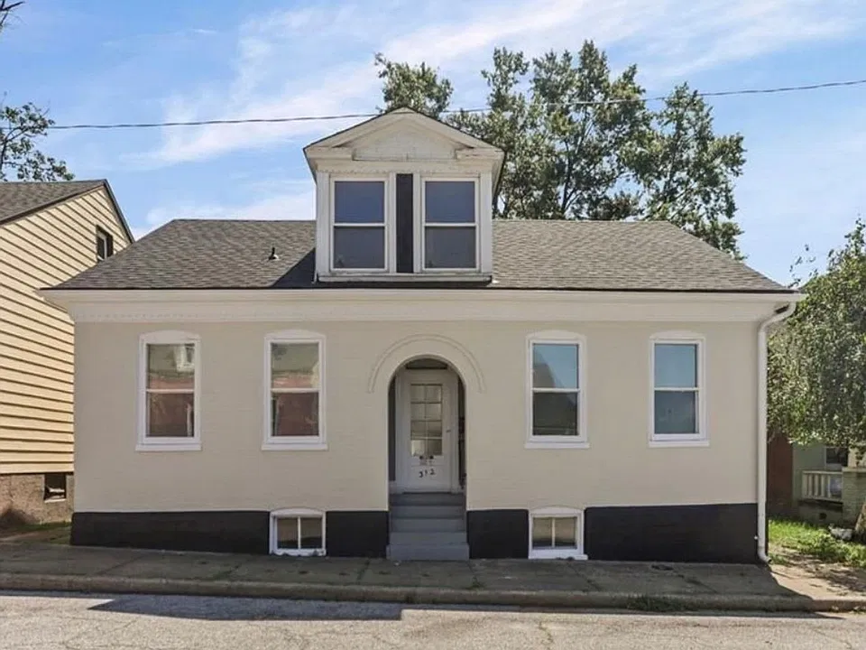 312 S Jackson St