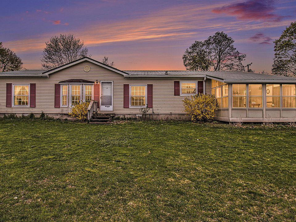 1st image of 229 Lake Dr