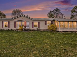 229 Lake Dr, Lakeview, MI 48850