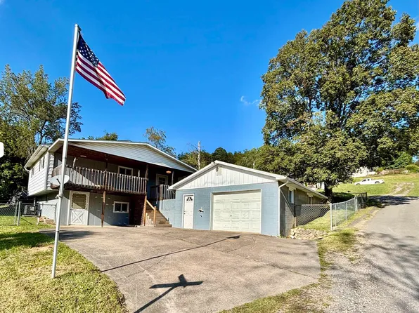 213 Ivy St, Morgantown, WV 26501