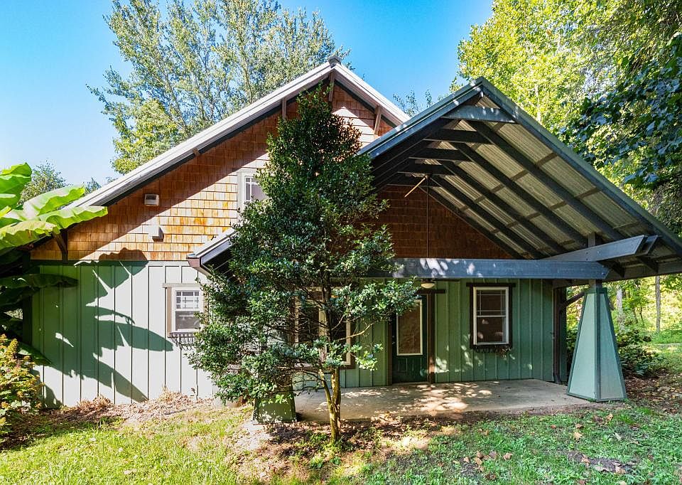 1st image of 115 Cragmont Rd