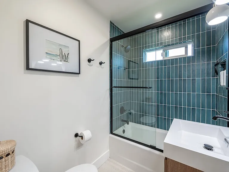 1724 S Horne St — Photo 12