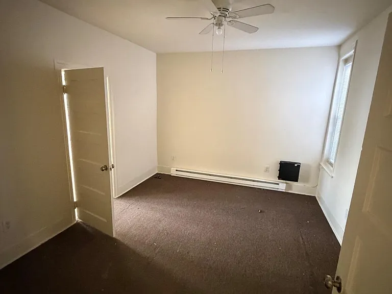 1103 Lindley Ave #2F — Photo 4
