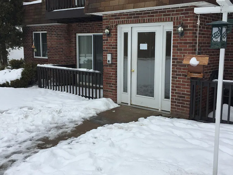 21 Hern Ave