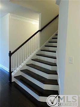 4th image of 3110 Palomar Dr