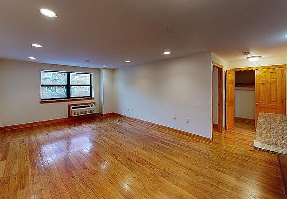 5th image of 135-23 82nd Ave #1E