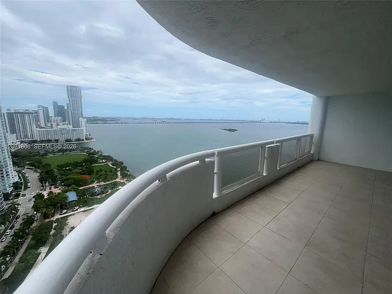 1717 N Bayshore Dr #A-3337 — Photo 2