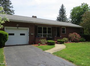 1 Grandview Ter, Adams, MA 01220