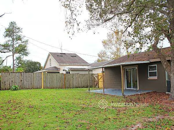 147 Burns Ave — Photo 13