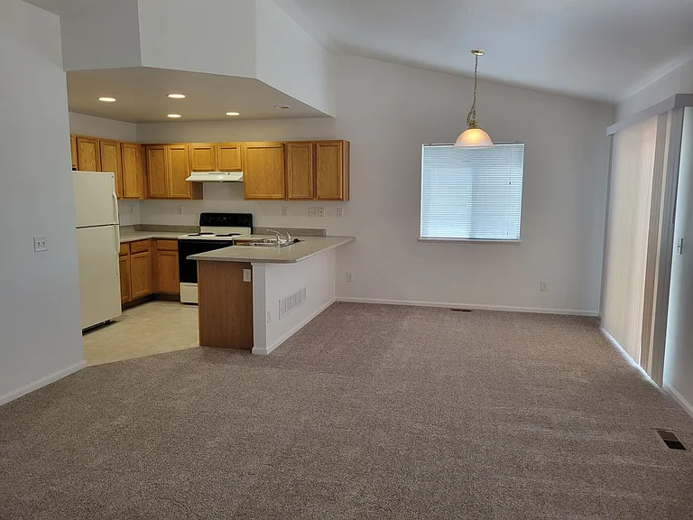 14392 Woodrock Path — Photo 3