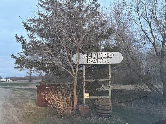 5th image of 8 Kenbro Park Rd