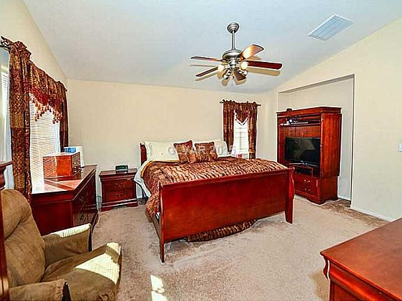 5th image of 8468 Walker Gardens Pl