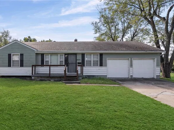 10137 E 80th St, Raytown, MO 64138