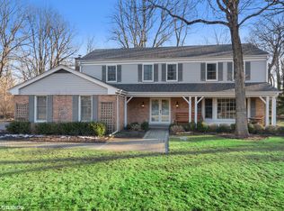 4 Anglican Ln, Lincolnshire, IL