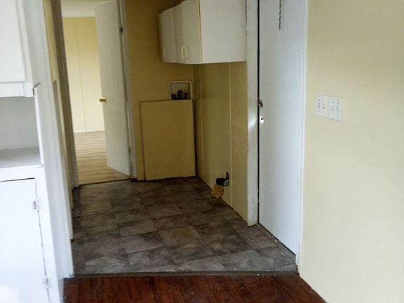 4th image of 117 E Bobwhite Ln Trlr 3