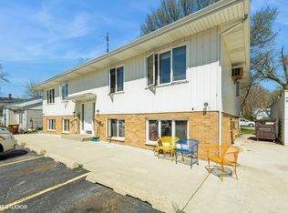 103 W Brown St, Harvard, IL 60033
