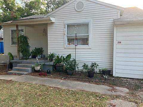 1st image of 204 S 1st St