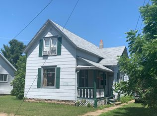 1200 West Dr, Menominee, MI 49858