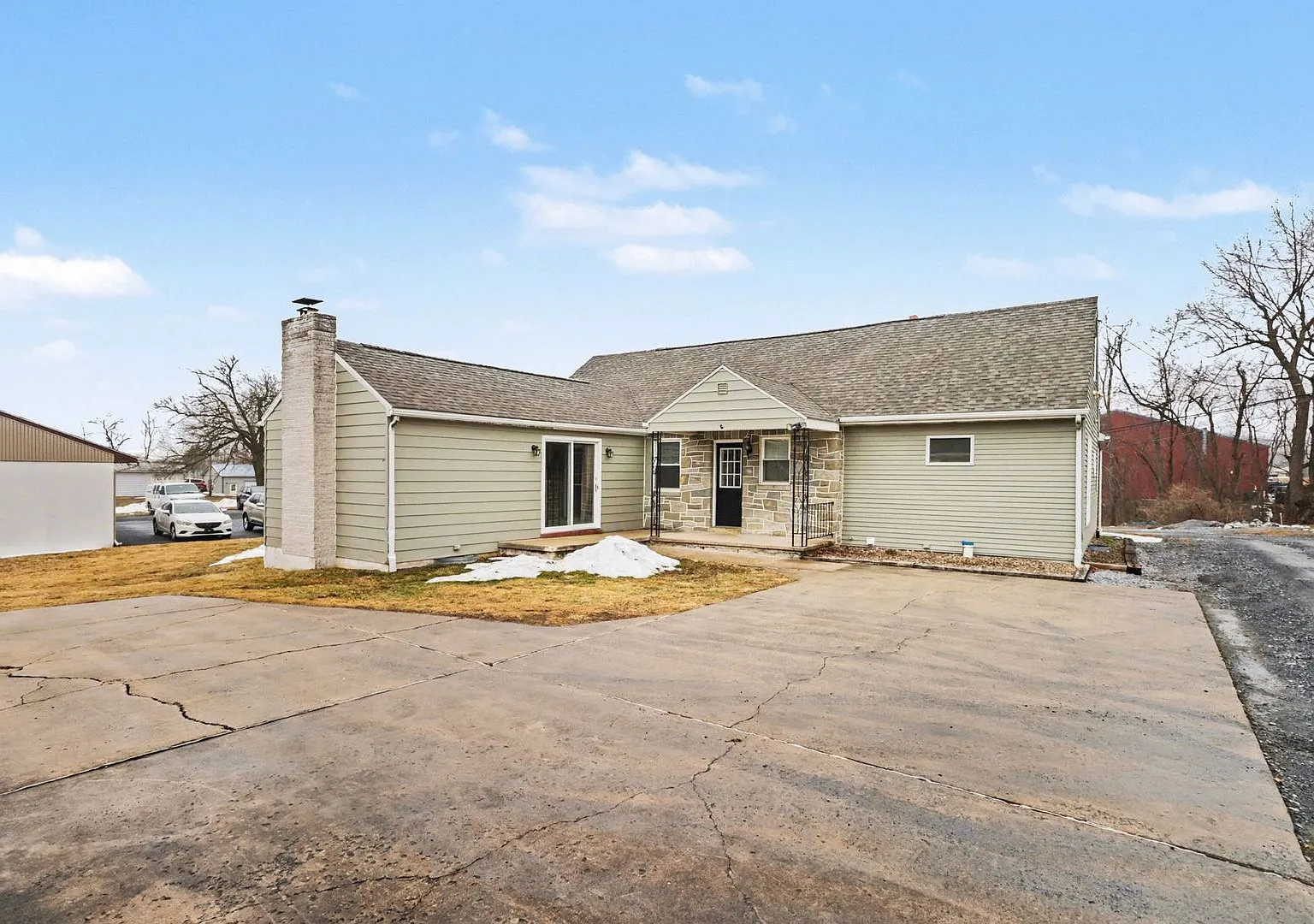 Welcome To This Central Dauphin School District 3-Bedroom, 2-Bathroom Single Family Home located ... — Photo 3