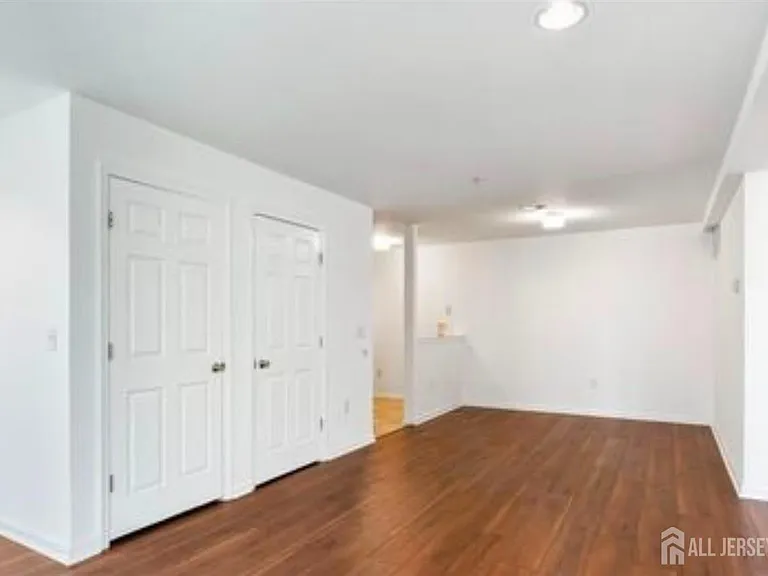 106 Chariot Ct — Photo 8