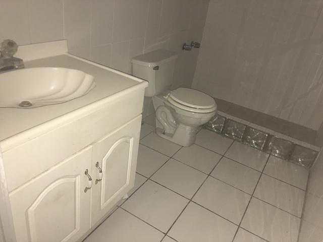 2nd image of 154-27 Calle 426