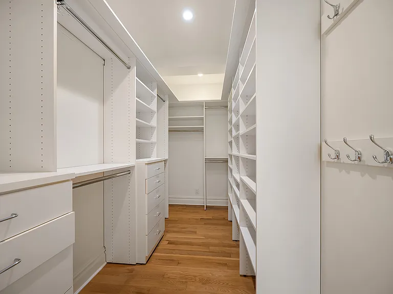 170 W 75th St #3B — Photo 8