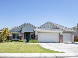 9926 Biscayne Dr, Bakersfield, CA 93311