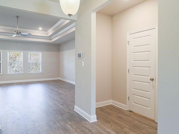 2nd image of 10689 Chapelwood Dr