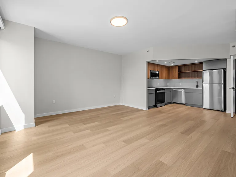 2905 W 17th St #8B — Photo 6