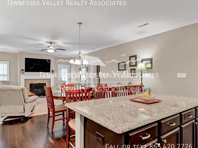 7013 Pemmbrooke Shire Ln — Photo 8