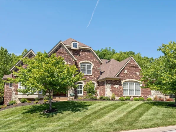 563 Deer Valley Ct, Saint Albans, MO 63073