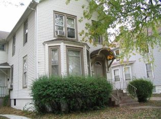 611 N Center St, Joliet, IL 60435