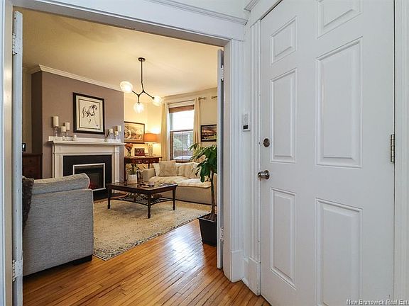 5th image of 247 Germain St #1