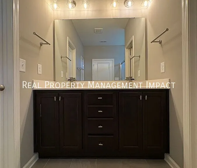 214 Churment Ct — Photo 34