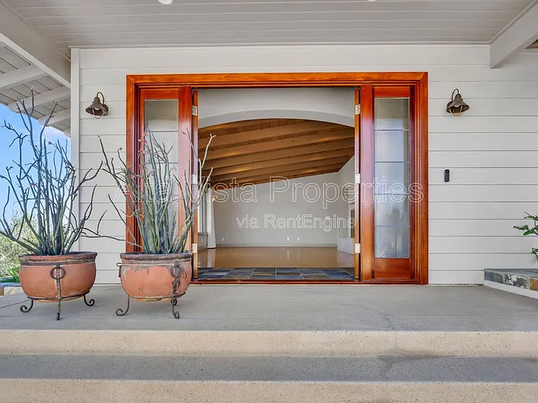5940 La Jolla Mesa Dr — Photo 3