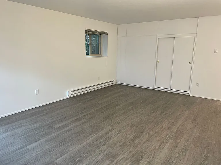 Franklin Apartments — Photo 45