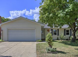 2317 Clover Ln, Champaign, IL 61821