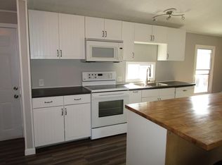 30 Cheryl Ln, Carver, MA 02330