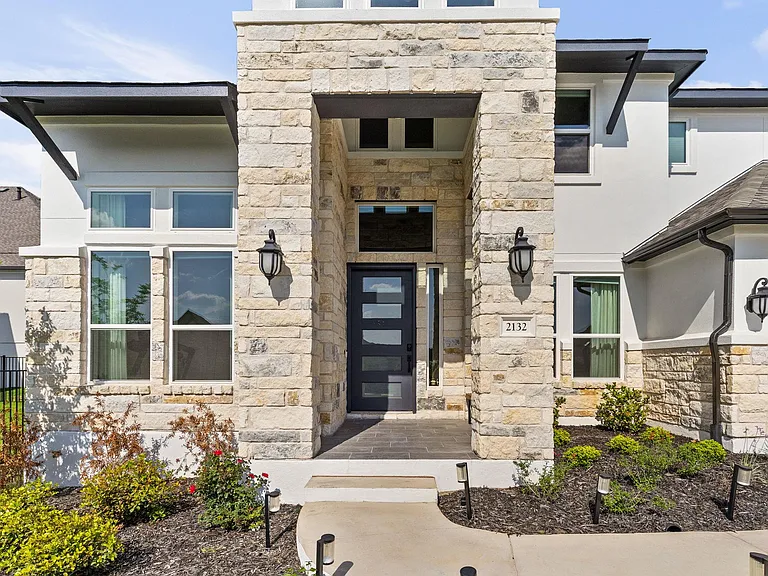 2132 Cavara Cv — Photo 3