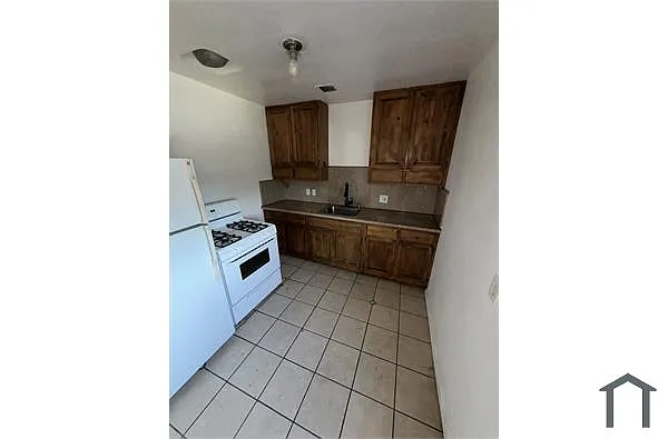 Building Photo - 3061 S Robertson Blvd #11