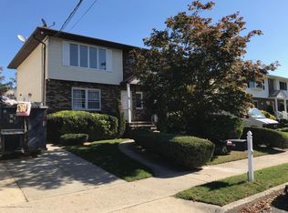 59 Swinnerton St, Staten Island, NY 10307