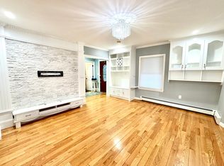 305 Safford St #305, Quincy, MA 02170