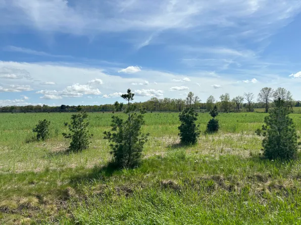 5457 E Pierce St, Allendale, MI 49401