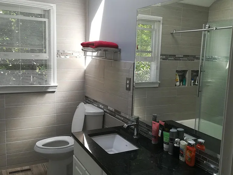 31 Anawan Ave — Photo 9