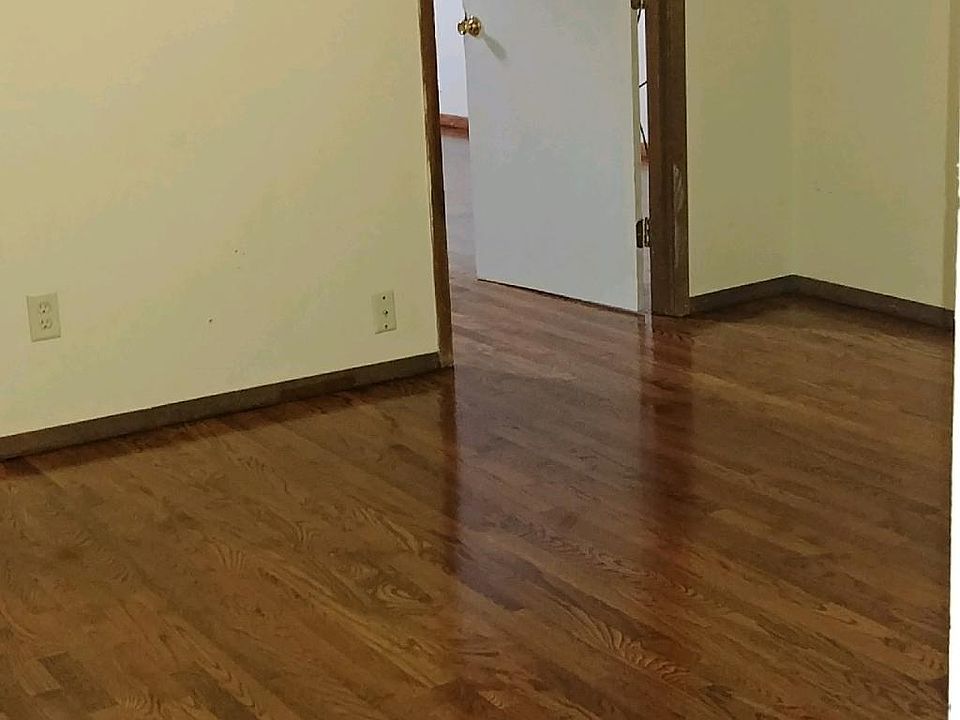 1st image of 2864 N Oakland Ave