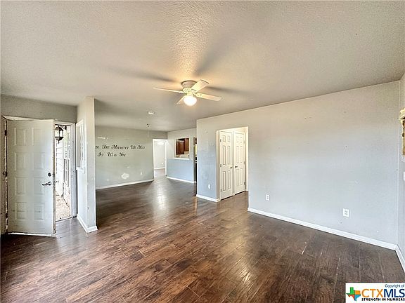3rd image of 604 W 1st Ave