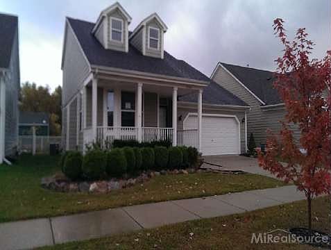 2nd image of 32486 Creekview St