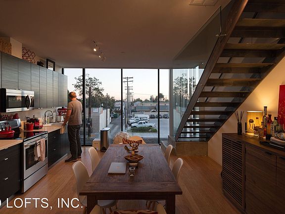 2nd image of 3000 Upas St Unit 11